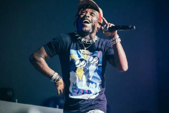 LIL UZI VERT SAYS HE IS DONE WITH MUSIC & HAS DELETED ALL SONGS