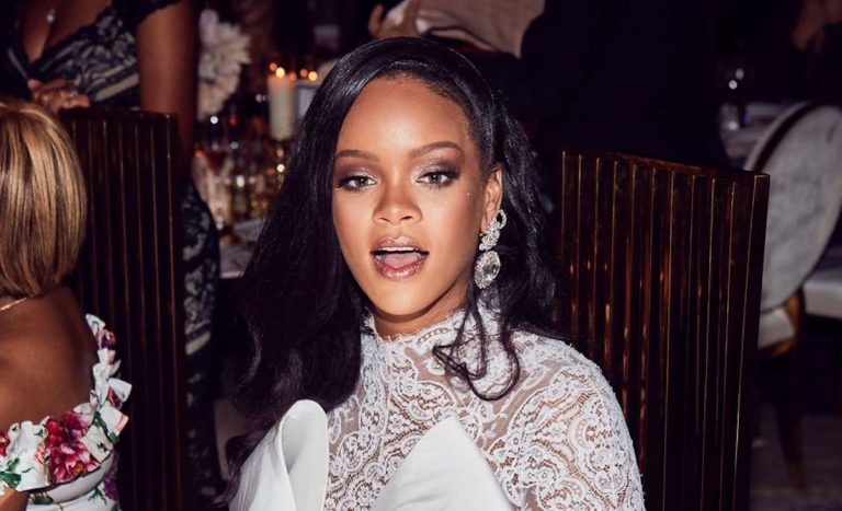 Rihanna Shot Down Rumors About Her R9 Album “It’s Not Done”