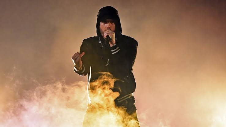 Eminem Takes "Lose Yourself" to Oscar Winning - Watch