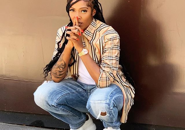Tiwa Savage Assists Reekado Banks On Amahiphop NPMVC Jan.