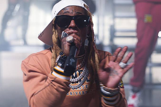 Lil Wayne Crime History Denied Him Entery UK