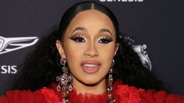 Cardi b Comes for trolls who thinks she’s going to prison