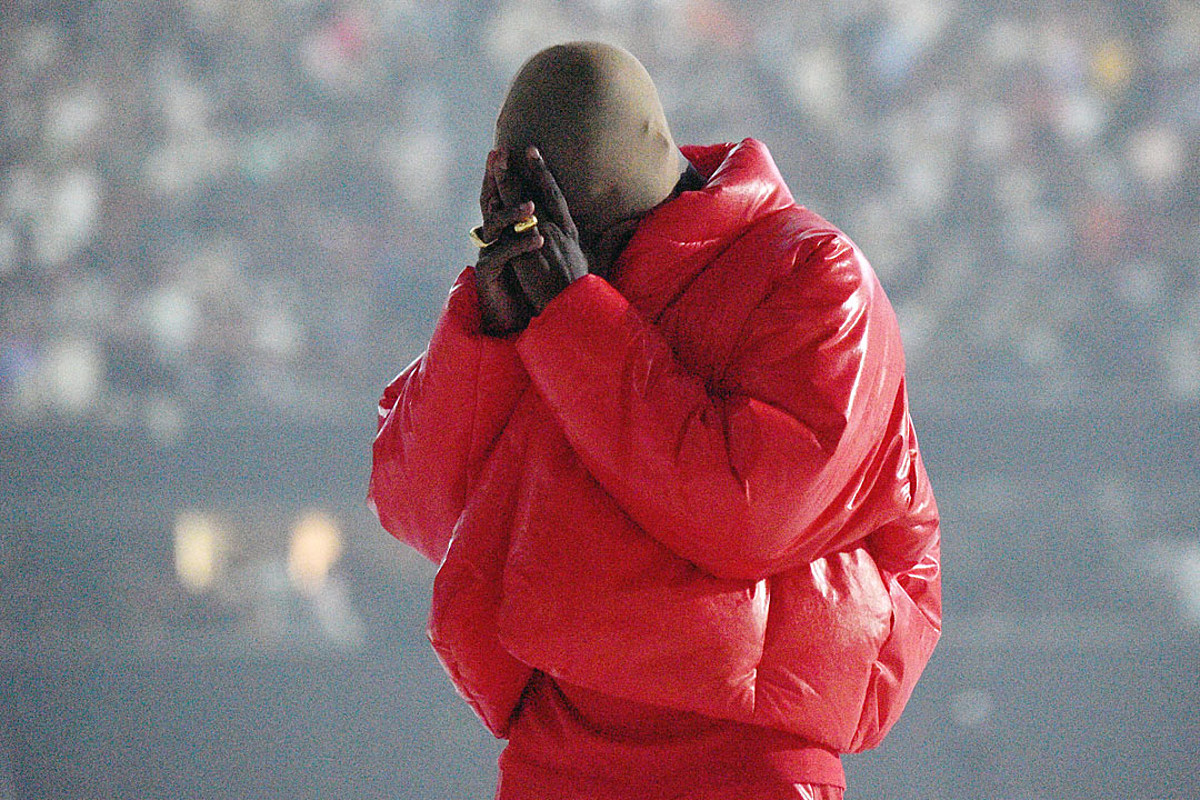 Stream Kanye West DONDA deluxe album