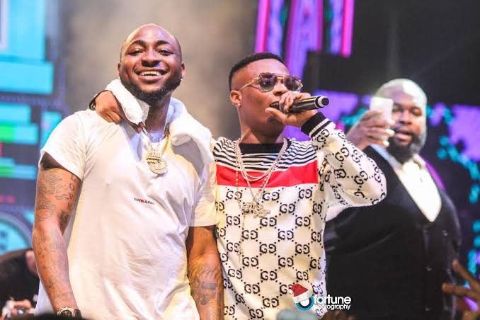 Wizkid Announces 2023 Tour With Davido