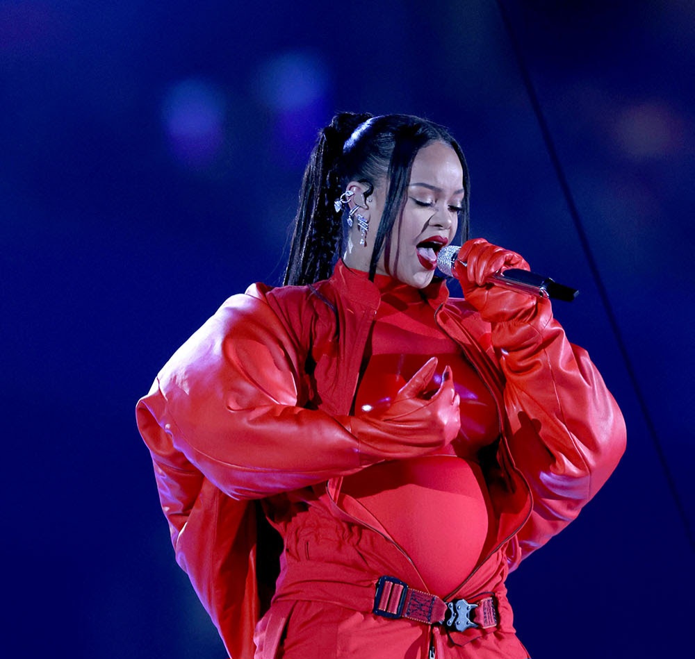 Rihanna performing at the Super Bowl 2023 shows pregnancy 