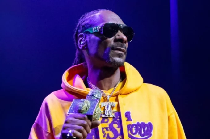 Snoop Dogg Says he is Quiting Smoking But Not Marijuana