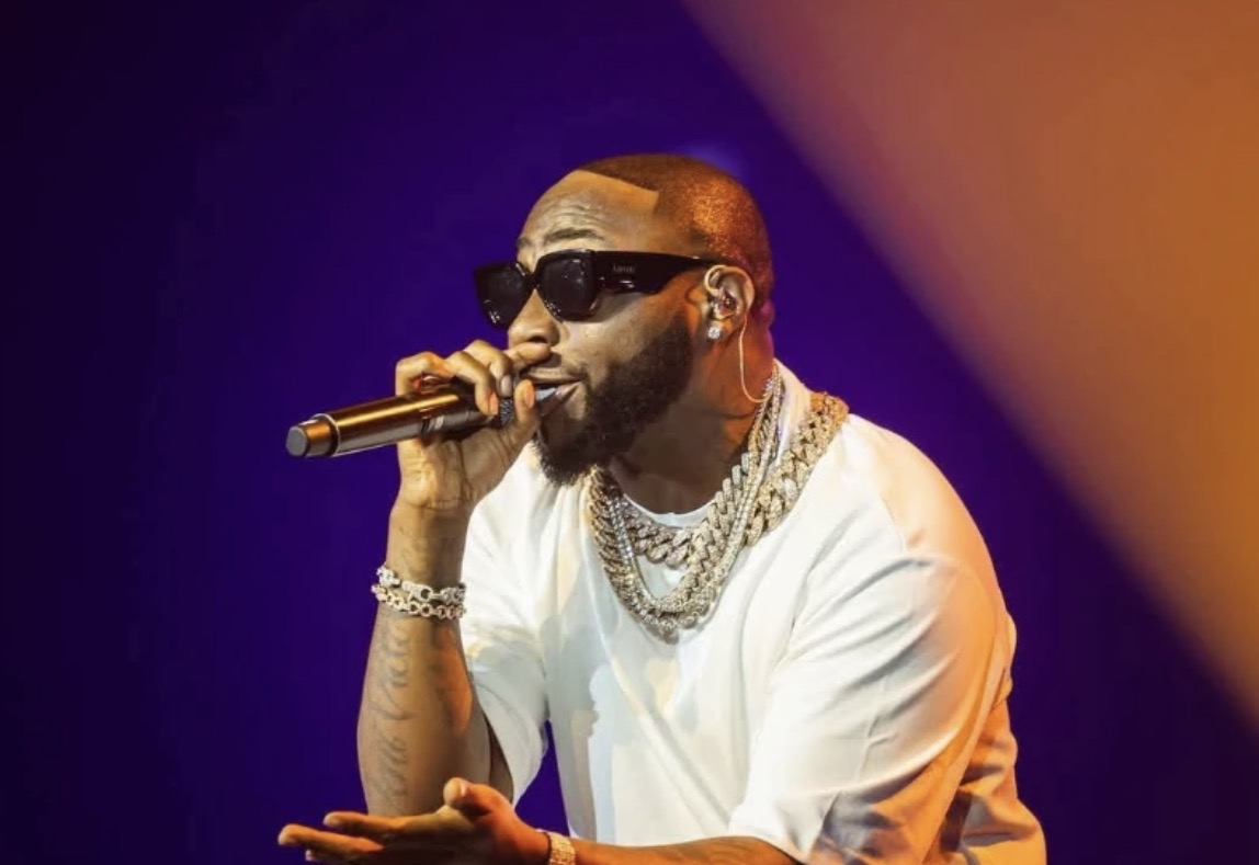 Davido A Good Time Album Review, Tracklist & Songs